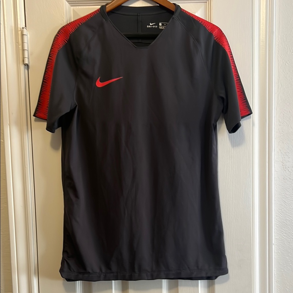 Nike Graphite & Red Soccer Jersey sz Med